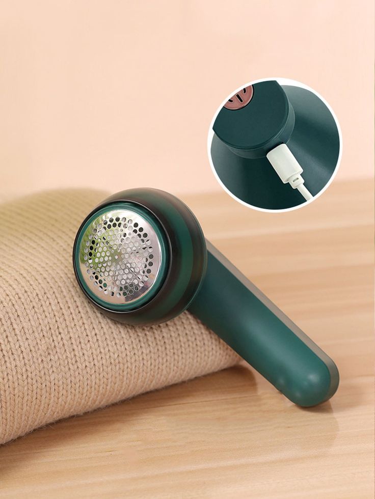 The Ultimate Portable Electric Lint Remover